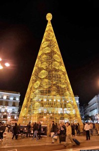 Новогодняя елка в Мадриде