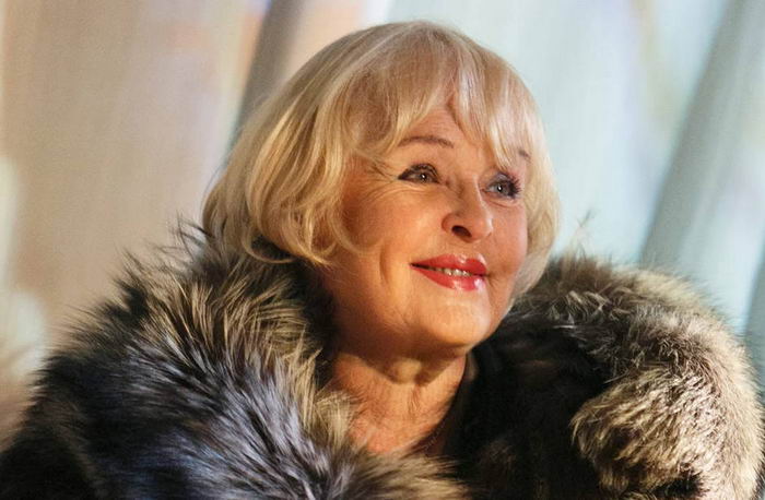 Ада Роговцева, вистава "Схоже на щастя".